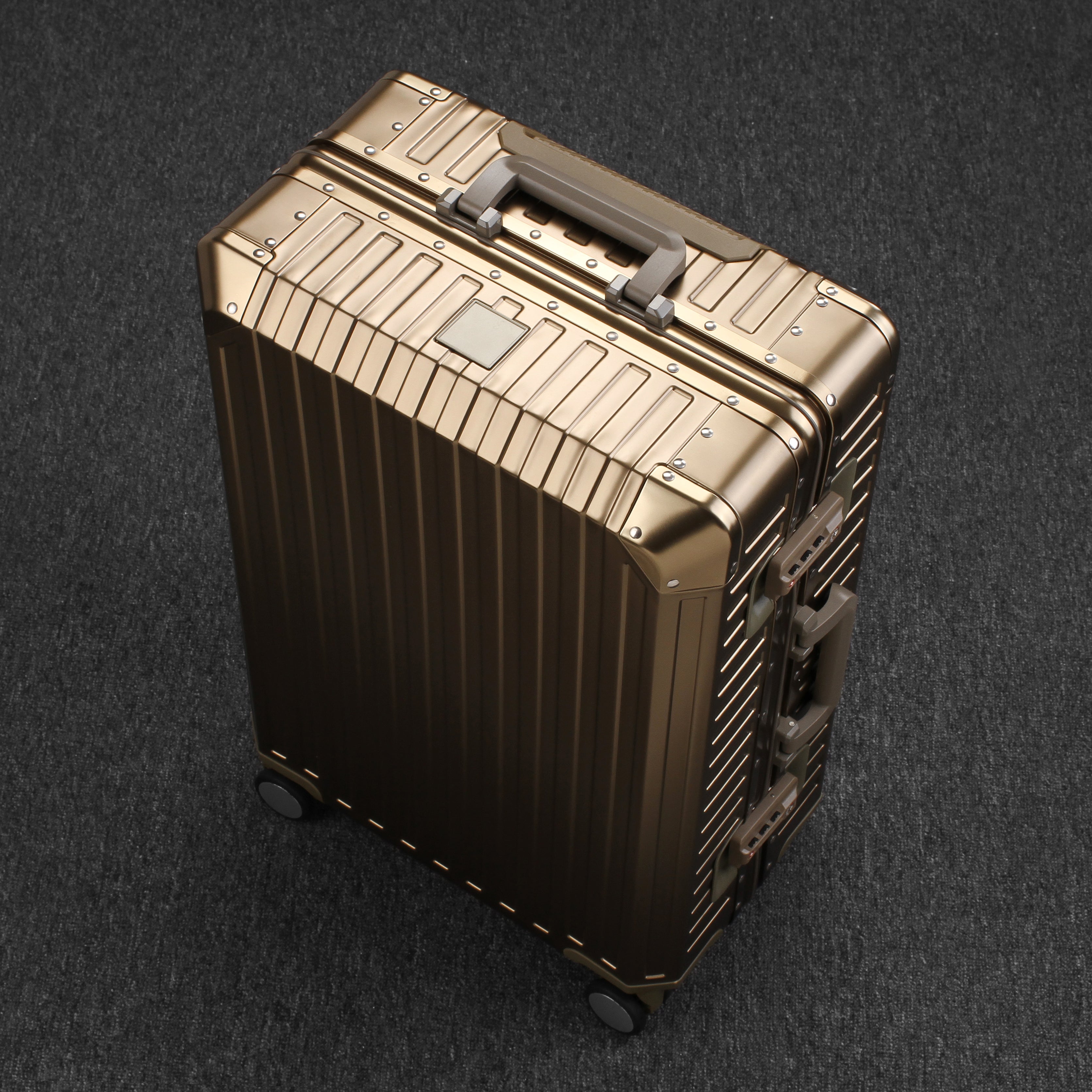 Linea Signature Series Champagne Gold